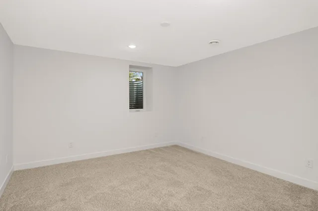 $3,500 | 15240 Kangaroo Street Northwest, Anoka, MN 55303