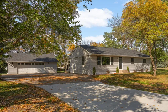 $3,500 | 15240 Kangaroo Street Northwest, Anoka, MN 55303