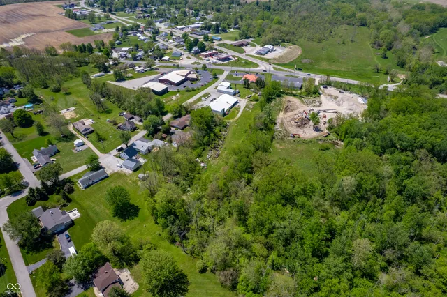 $395,000 | 190 East Willard Avenue, Rushville, IN 46173