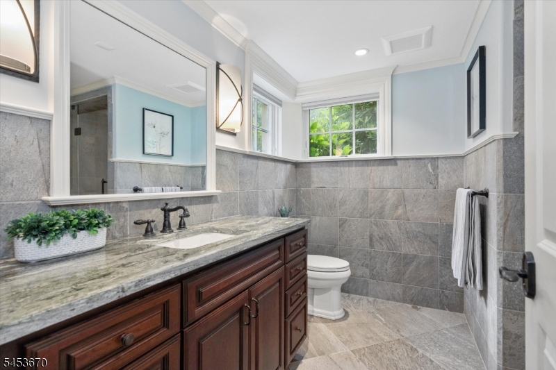 7 Farmstead Road North Caldwell, NJ 07006 - Photo 38 of 43 Gallery Image 38