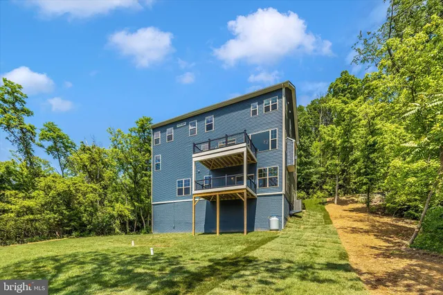 $995,000 | 30 Lakeridge Drive, New Market, MD 21774