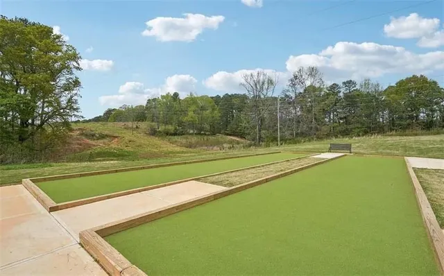 a view of a tennis court