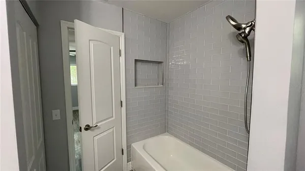 $1,395 | 5120 24th Avenue South, Unit 5120, Gulfport, FL 33707