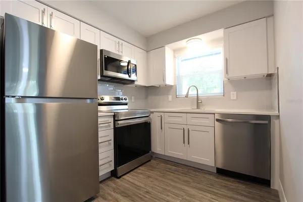 $1,395 | 5120 24th Avenue South, Unit 5120, Gulfport, FL 33707