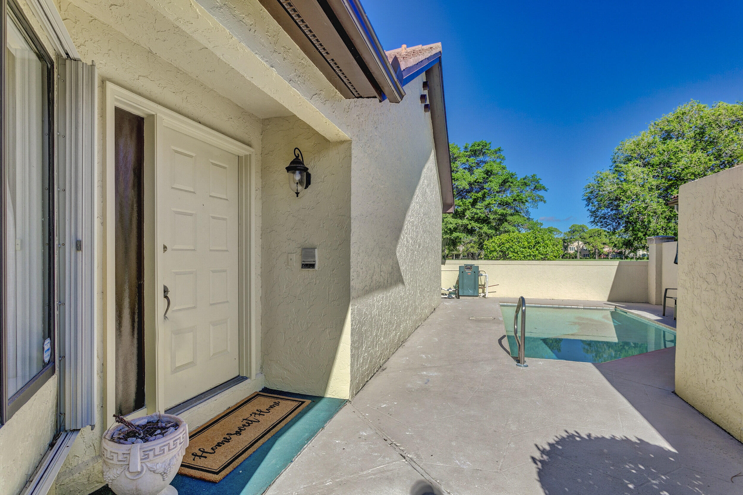 24 Ironwood Way North Palm Beach Gardens, FL 33418 - Photo 41 of 74 Front Entrance