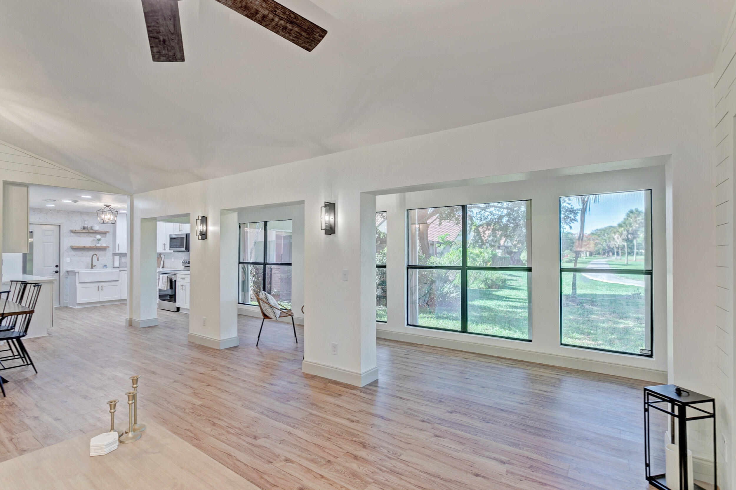 24 Ironwood Way North Palm Beach Gardens, FL 33418 - Photo 6 of 74 Living Area