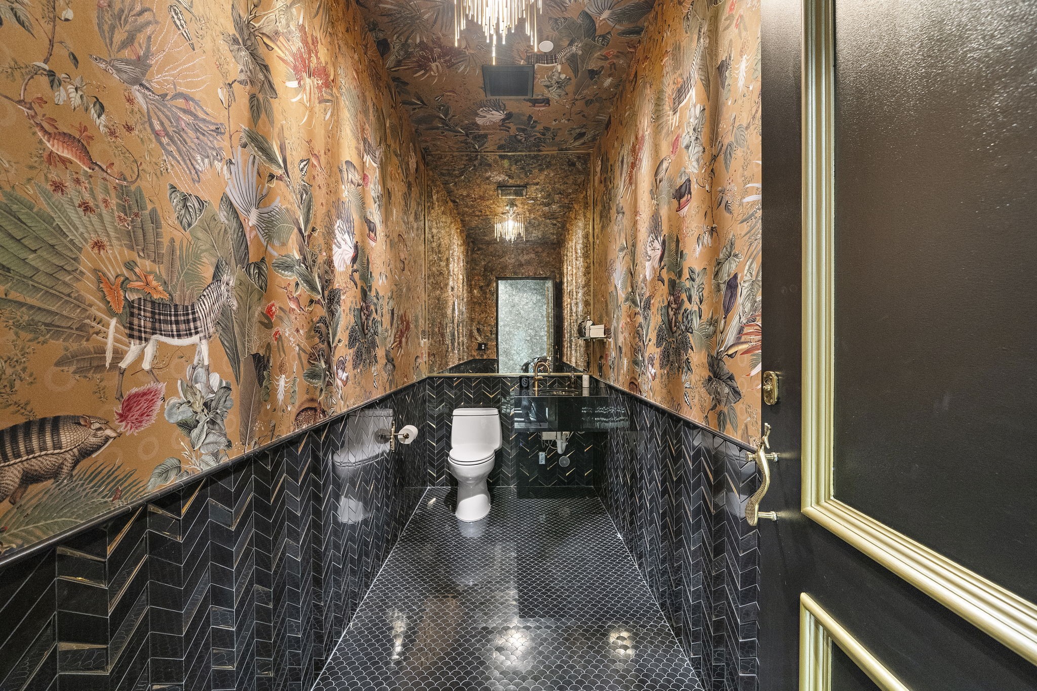 2323 San Felipe Street, Unit 803 Houston, TX 77019 - Photo 37 of 45 Lobby at London House provides a stylish powder bath.