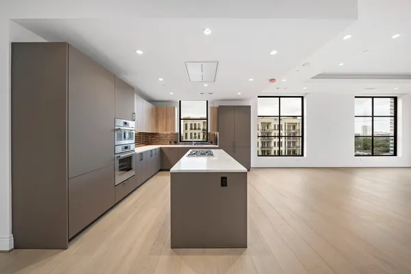 $1,785,000 | 2323 San Felipe Street, Unit 803, Houston, TX 77019