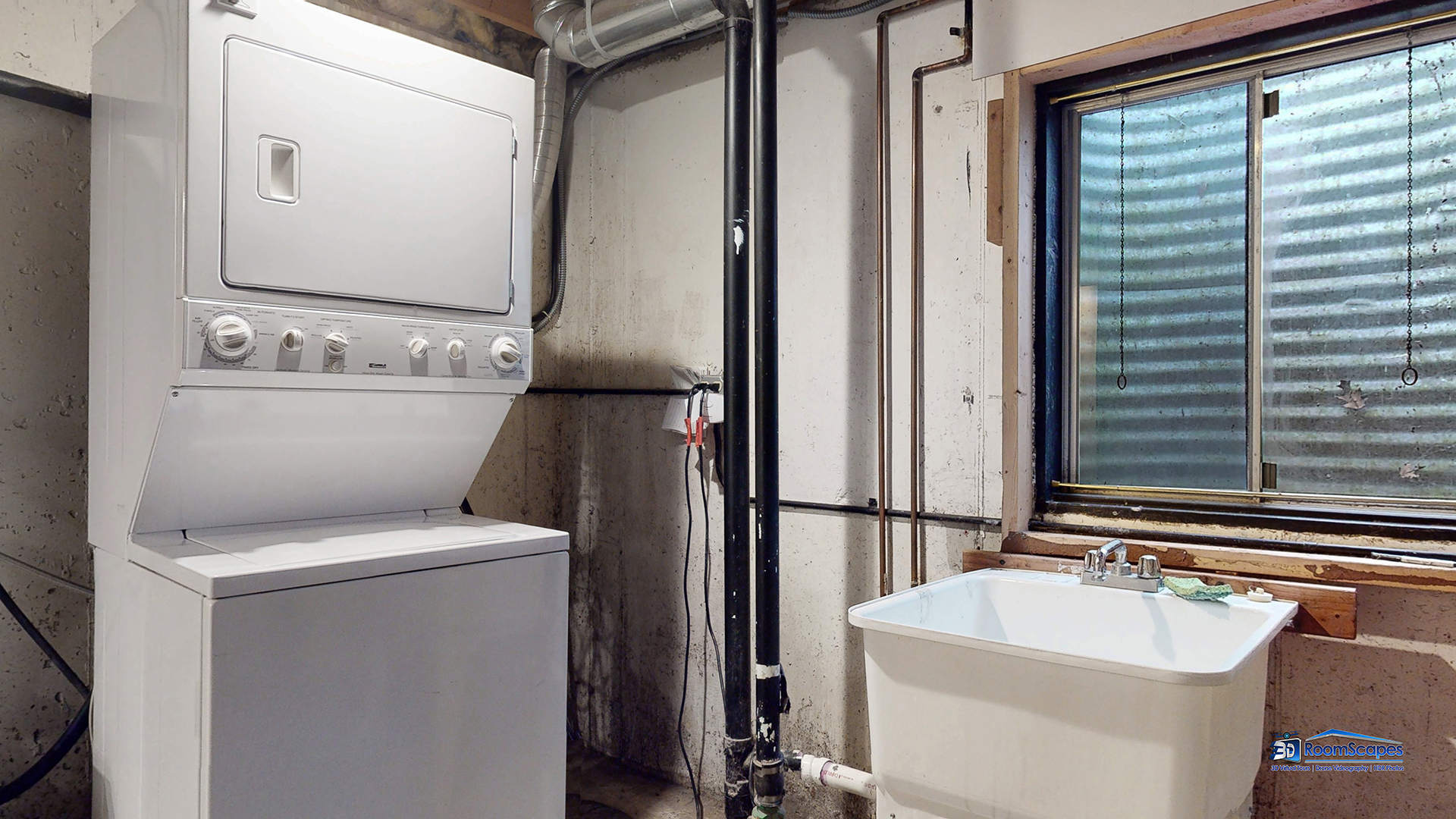 277 Mayflower Court Gurnee, IL 60031 - Photo 29 of 42 a bathroom with a sink and a mirror