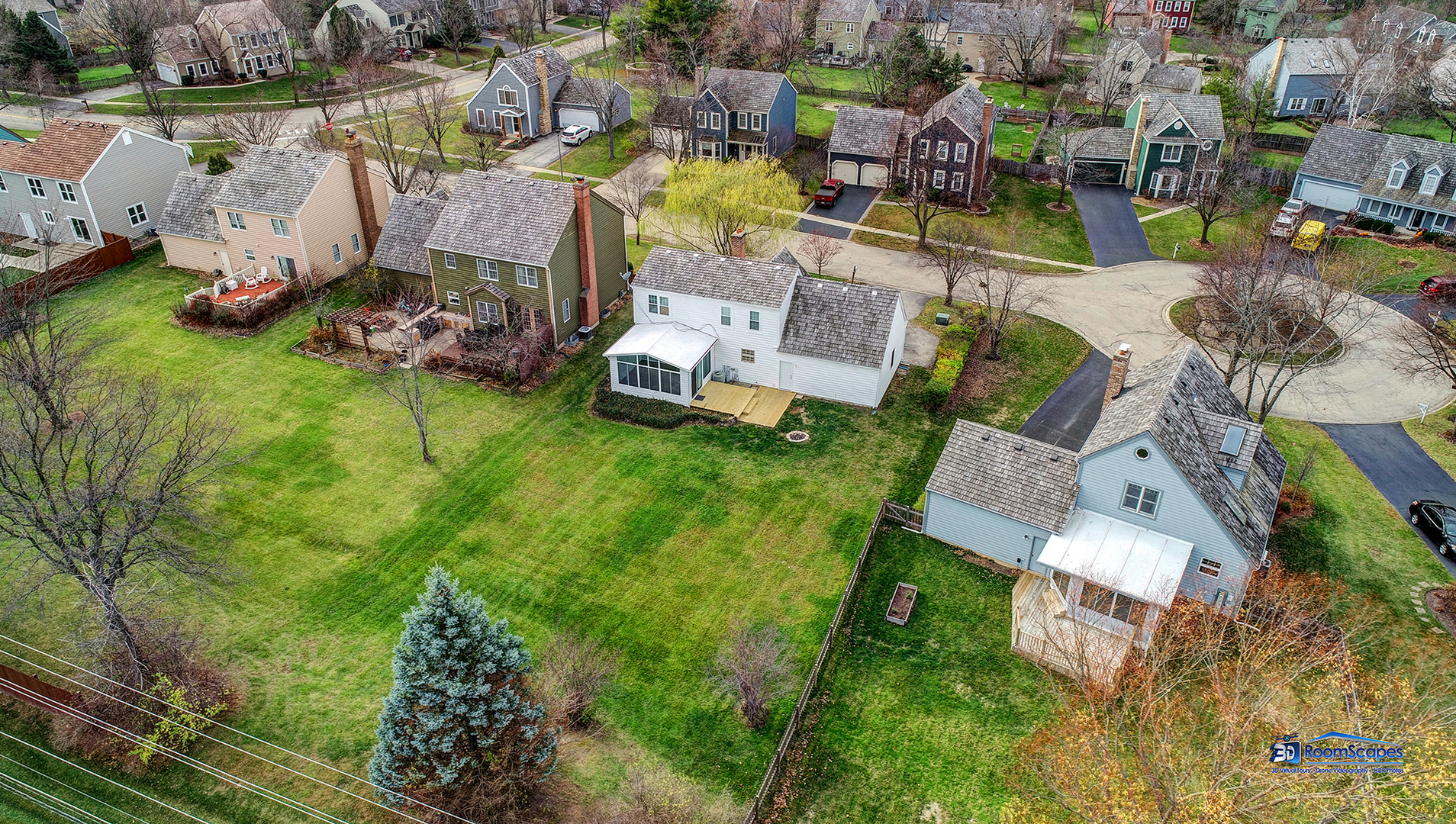 277 Mayflower Court Gurnee, IL 60031 - Photo 36 of 42 an aerial view of a house with a garden and swimming pool