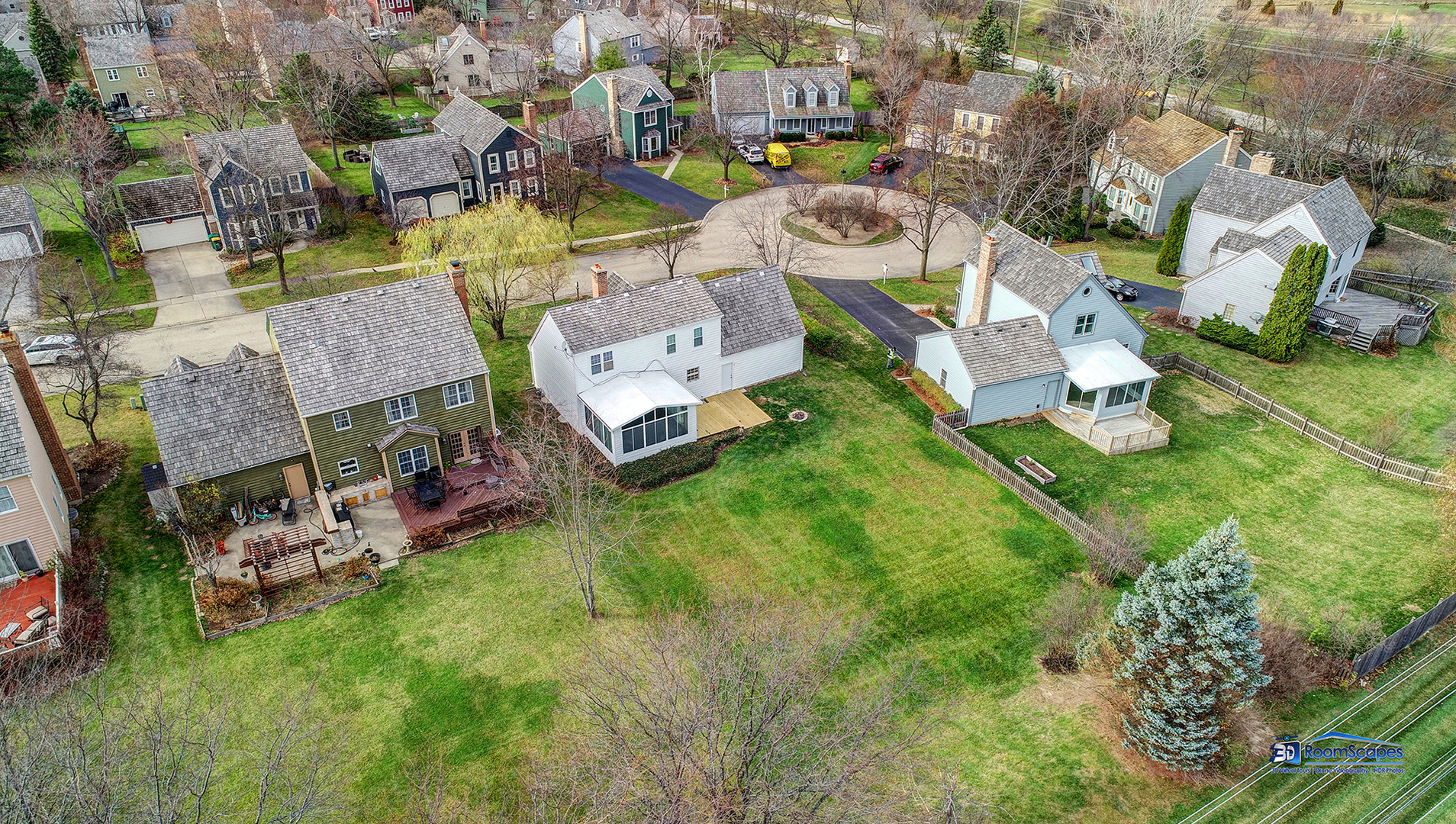 277 Mayflower Court Gurnee, IL 60031 - Photo 37 of 42 an aerial view of a house with garden space and street view