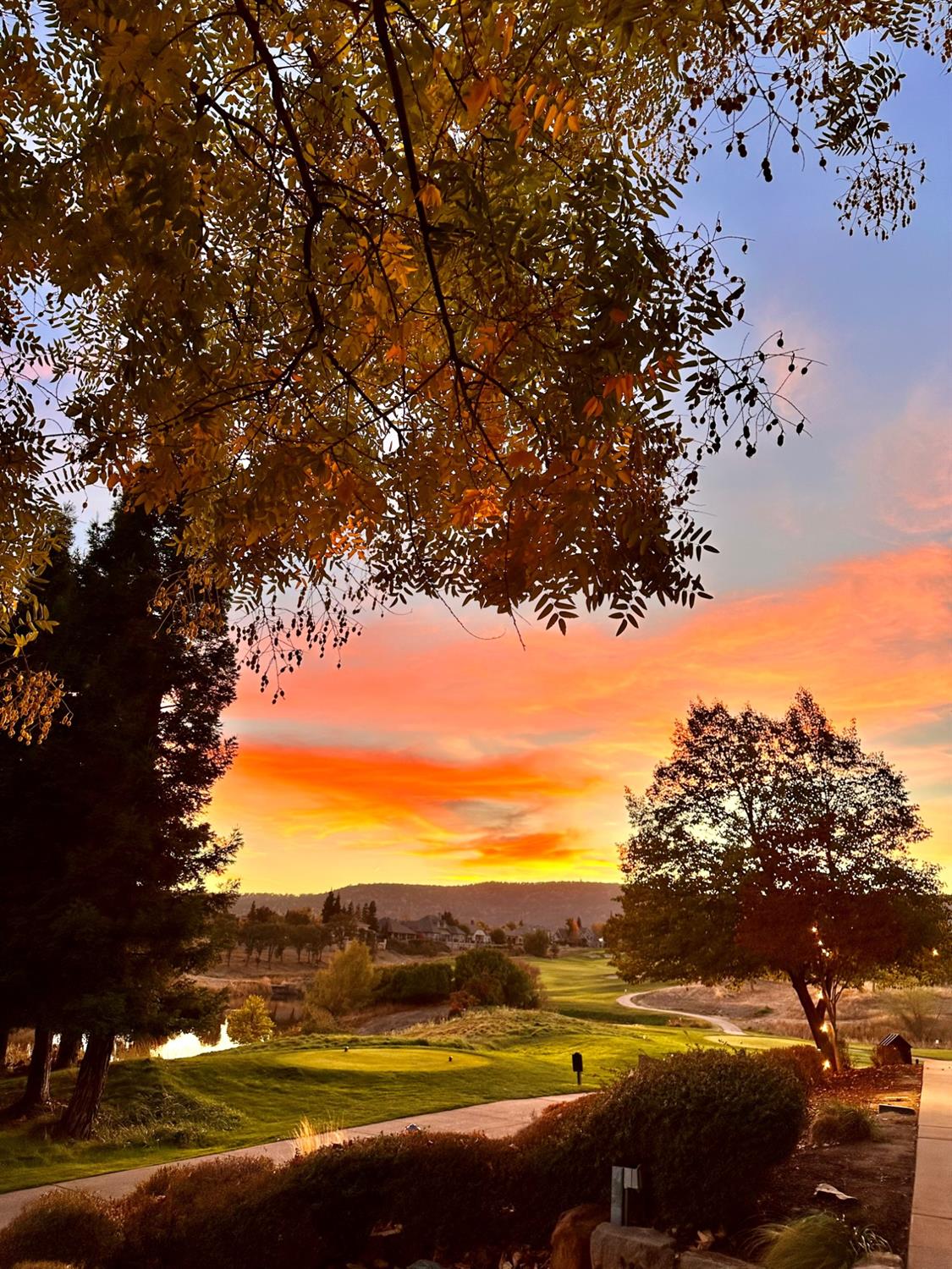 180 Hawk Ridge, Unit 83 Copperopolis, CA 95228 - Photo 12 of 22 Sunset from restaurant Hole #1