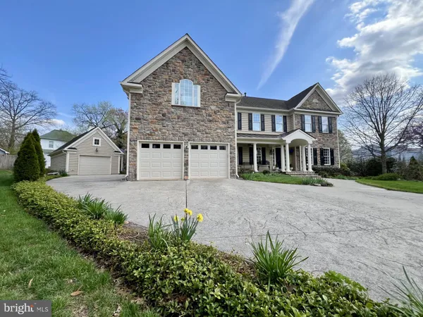 $1,500,000 | 888 Ballou Street, Herndon, VA 20170