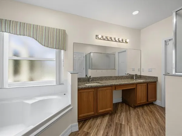 $3,000 | 1111 Liberty Hall Drive, Kissimmee, FL 34746