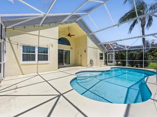 $3,000 | 1111 Liberty Hall Drive, Kissimmee, FL 34746