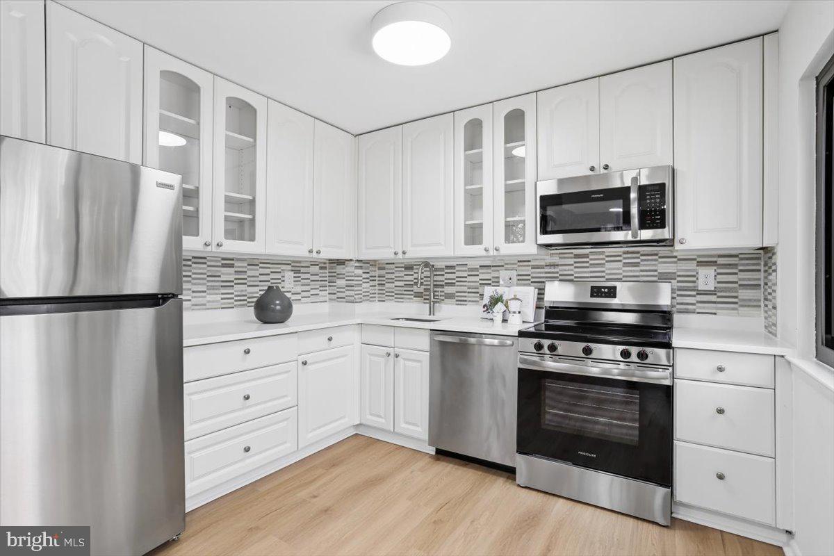 11922 Barrel Cooper Court Reston, VA 20191 - Photo 16 of 41