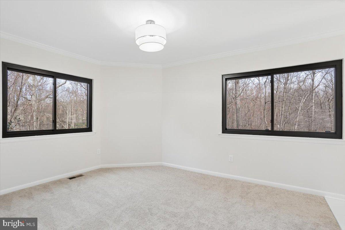 11922 Barrel Cooper Court Reston, VA 20191 - Photo 18 of 41