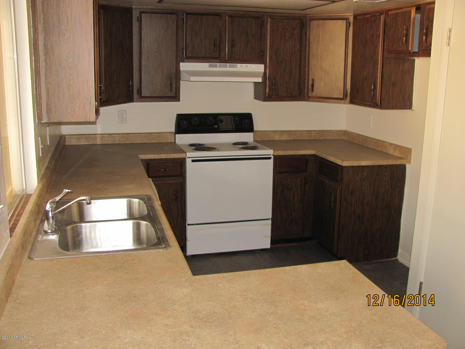 8758 West Osborn Road Phoenix, AZ 85037 - Photo 5 of 22 IMG_0655