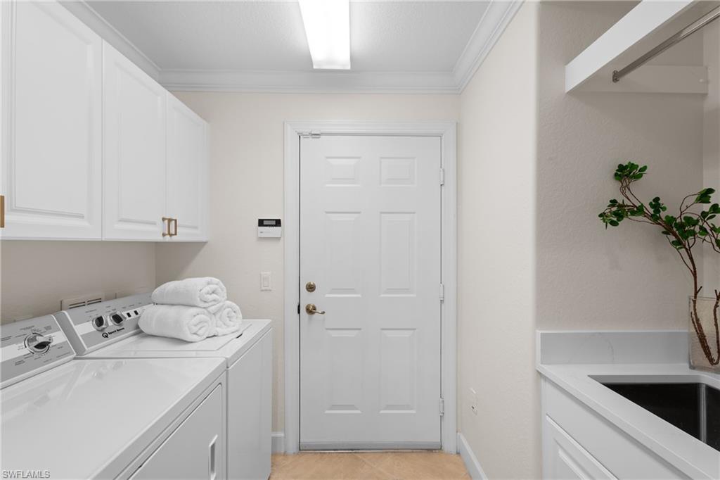 8775 Coastline Court, Unit 102 Naples, FL 34120 - Photo 23 of 44