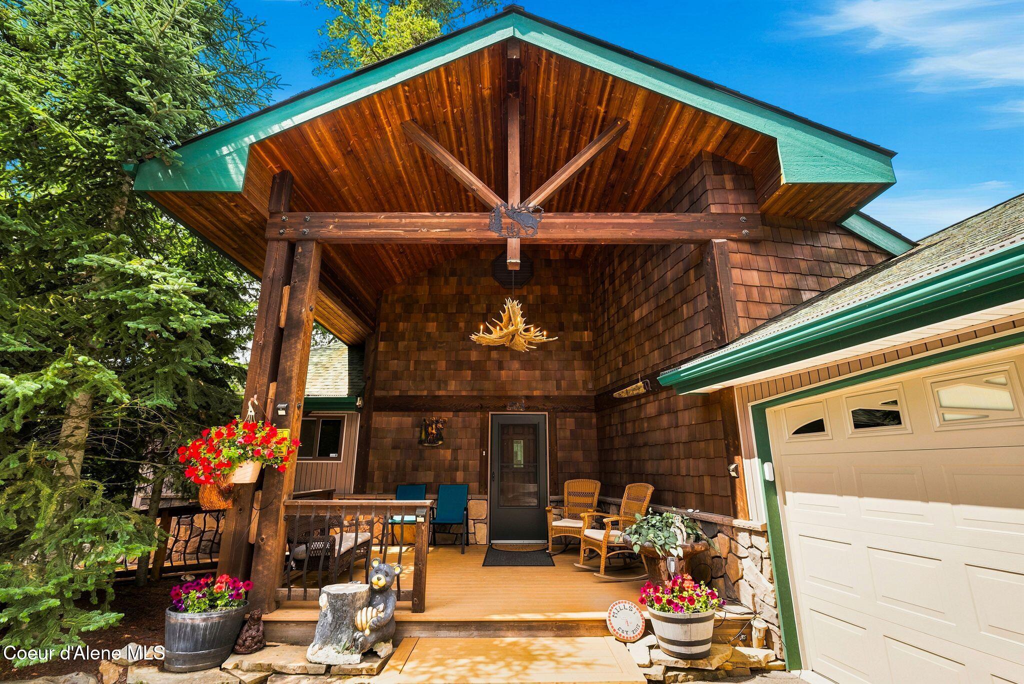 36 Gosling Point Priest River, ID 83856 - Photo 6 of 71 Welcoming front porch