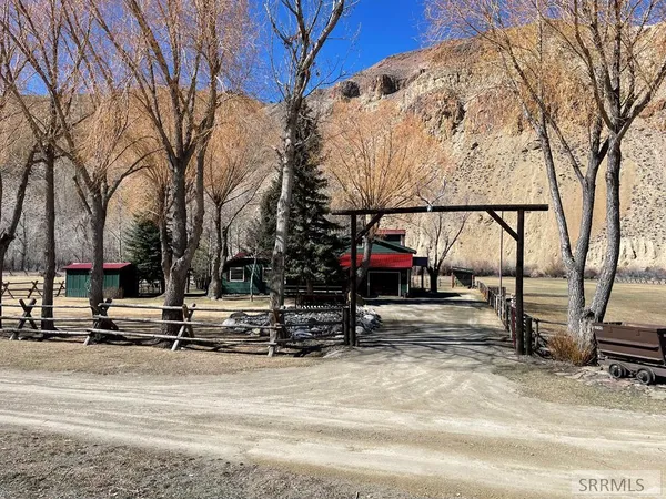 $1,100,000 | 1700 Chukar Lane, Clayton, ID 83227