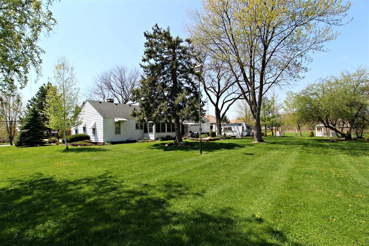 8346 Miller Road Swartz Creek, MI 48473 - Photo 23 of 27 21445810-22.JPG