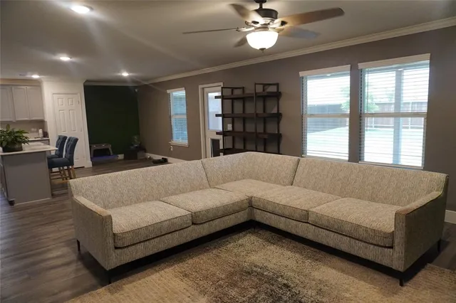 $2,500 | 1245 Waggoner Drive, Aubrey, TX 76227