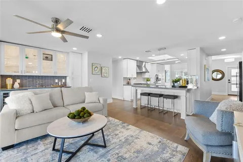 $2,999,950 | 850 Bay Point Drive, Madeira Beach, FL 33708