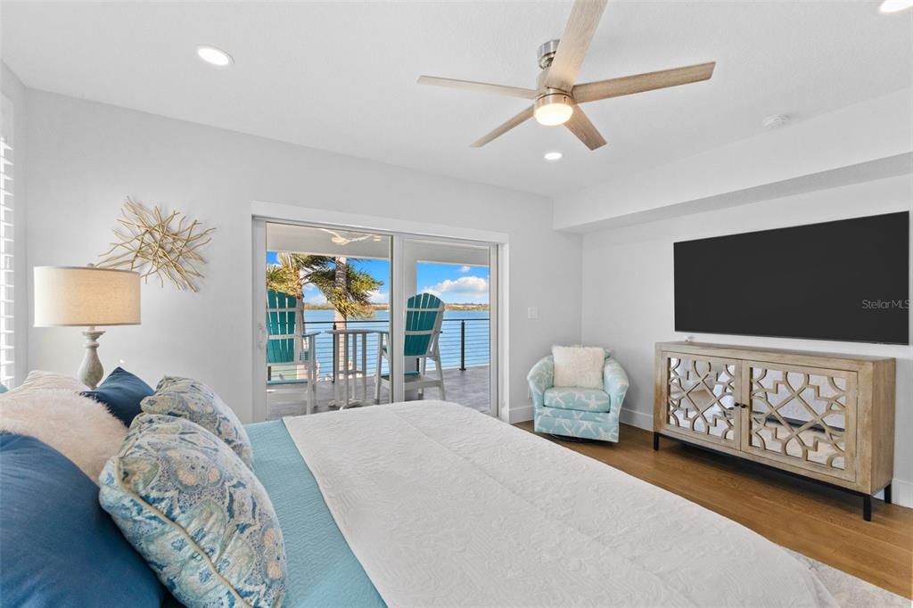 850 Bay Point Drive Madeira Beach, FL 33708 - Photo 23 of 68