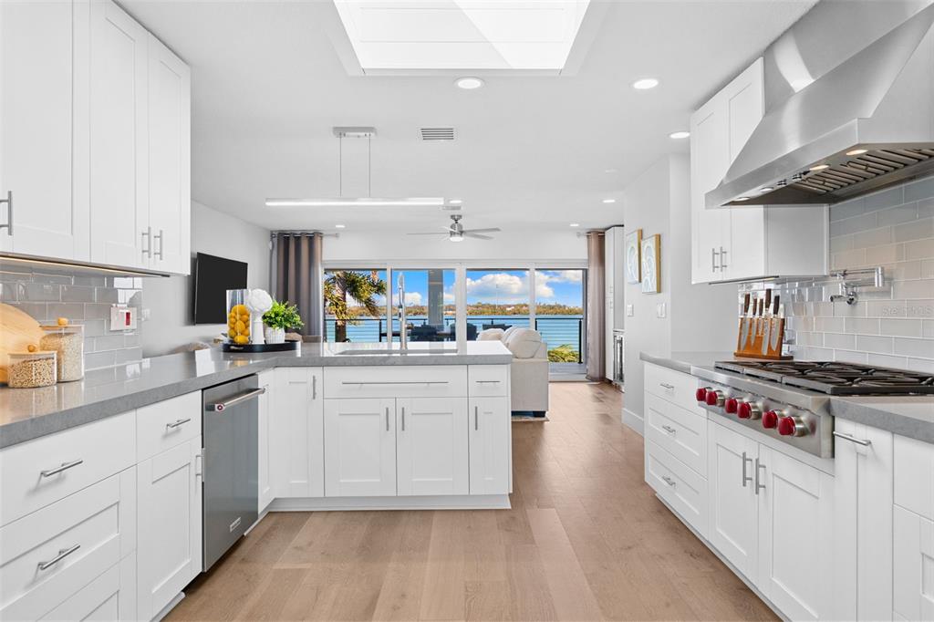 850 Bay Point Drive Madeira Beach, FL 33708 - Photo 8 of 68