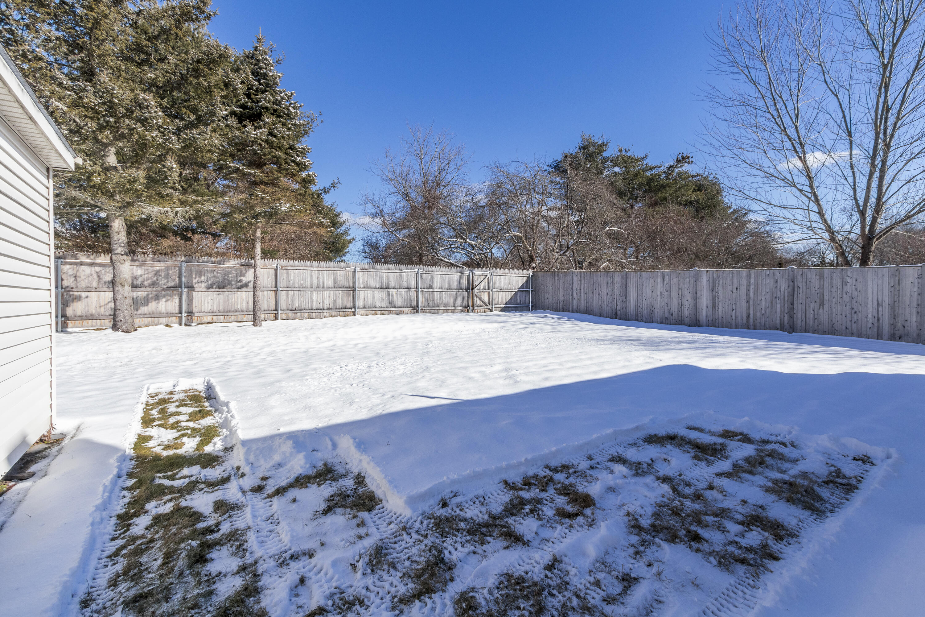 109 Murray Street Portland, ME 04103 - Photo 5 of 37 20240117TR-71014