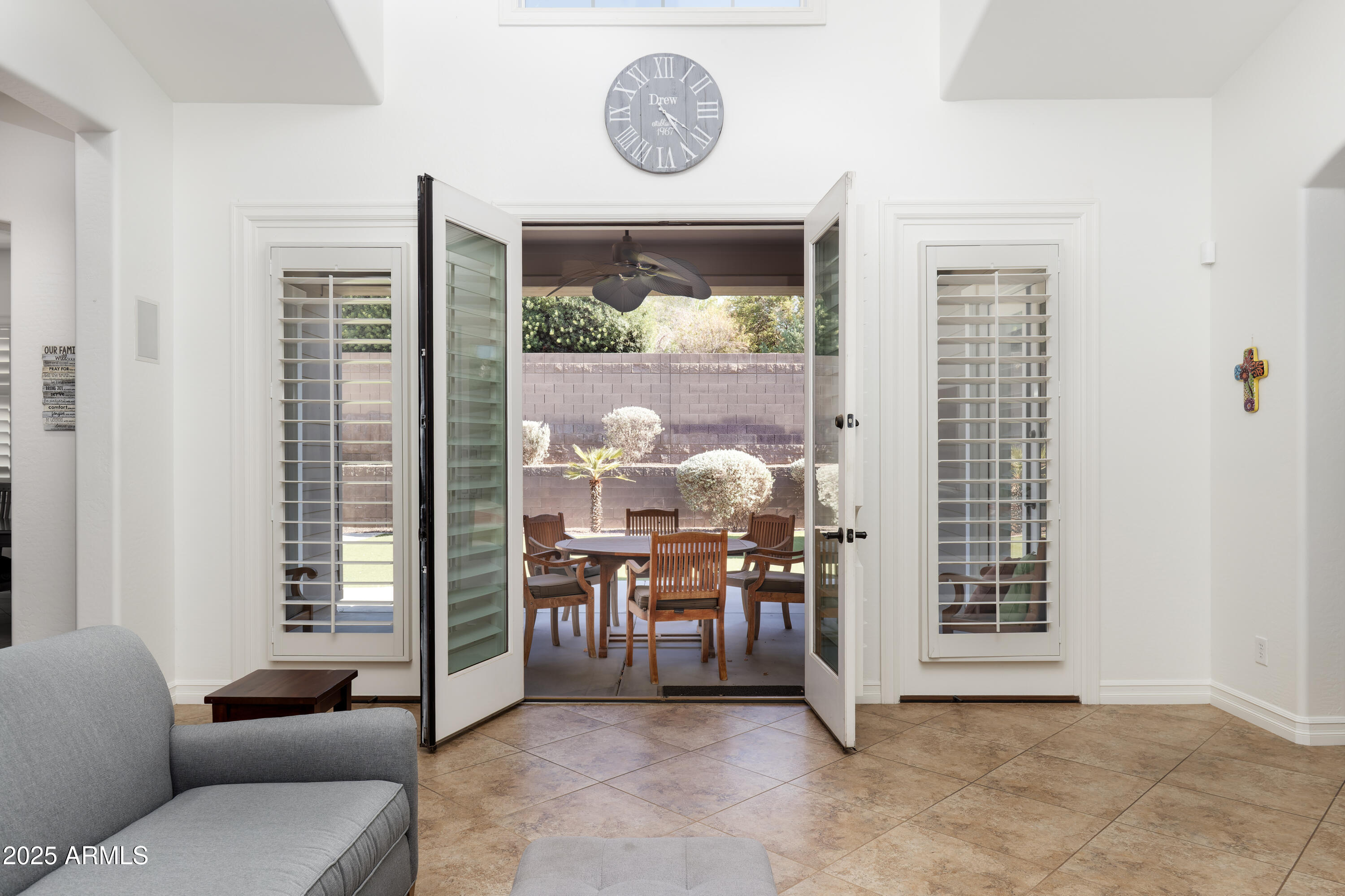 2825 East Harwell Road Phoenix, AZ 85042 - Photo 7 of 16 5X7A9744-CR3_DxO_DeepPRIME-Edit