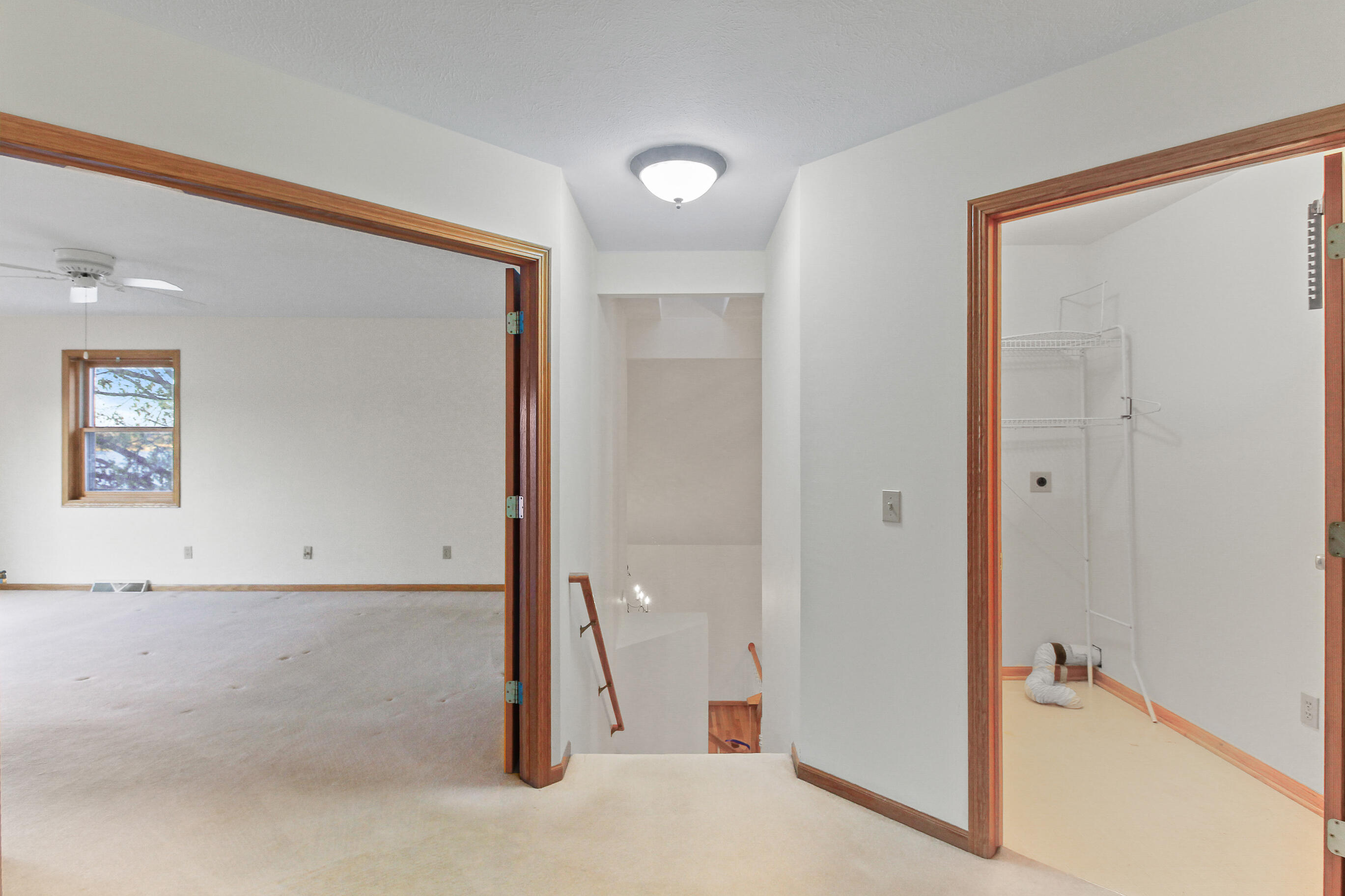 N7045 Oakwood Road Richmond, WI 53190 - Photo 30 of 69 Primary & Laundry