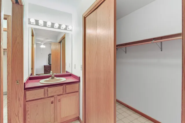 $1,395,000 | N7045 Oakwood Road, Richmond, WI 53190