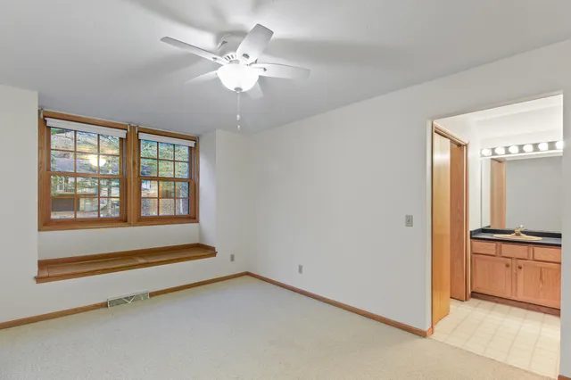 $1,395,000 | N7045 Oakwood Road, Richmond, WI 53190