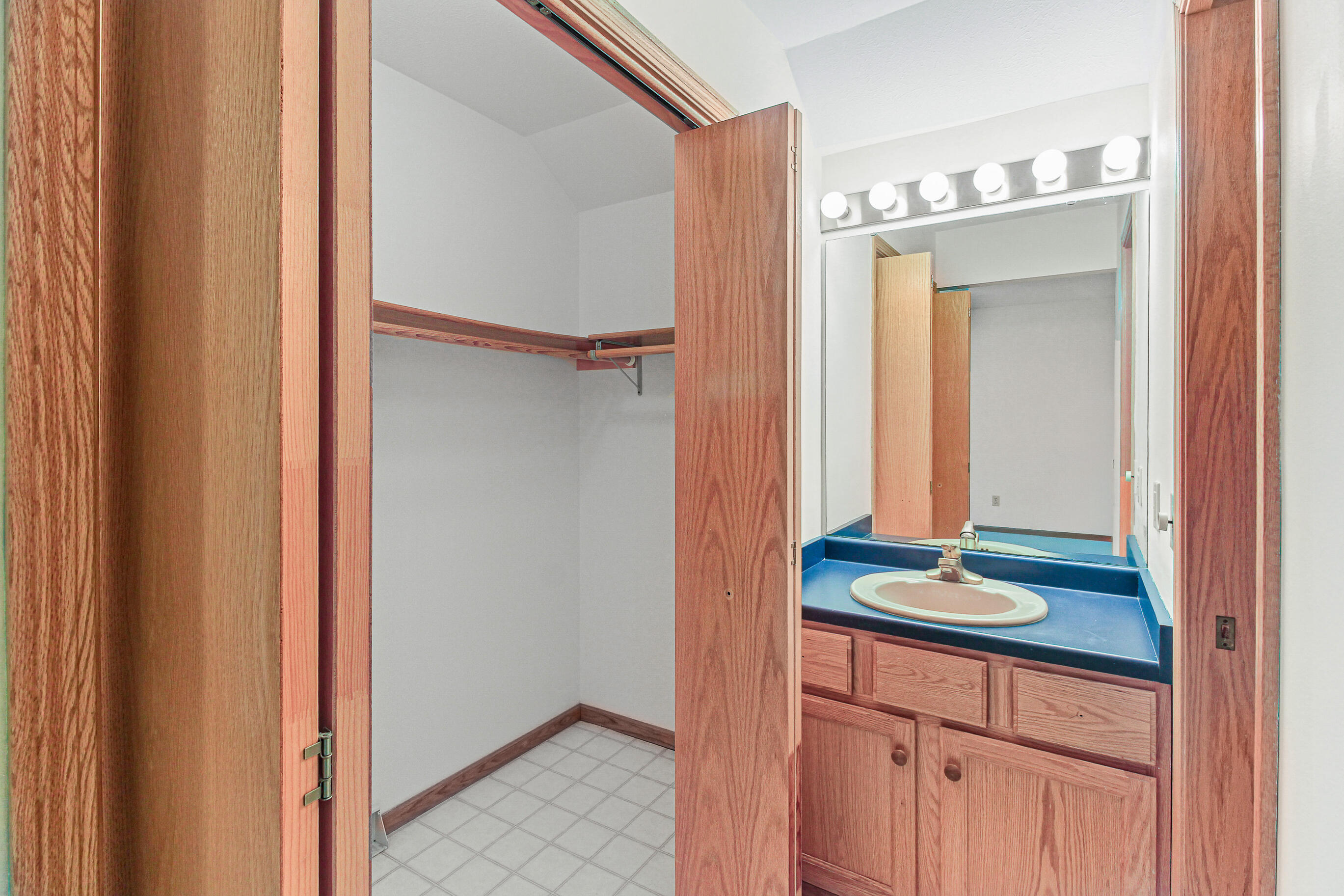 N7045 Oakwood Road Richmond, WI 53190 - Photo 47 of 69 Bedroom 3 Closet and Vanity