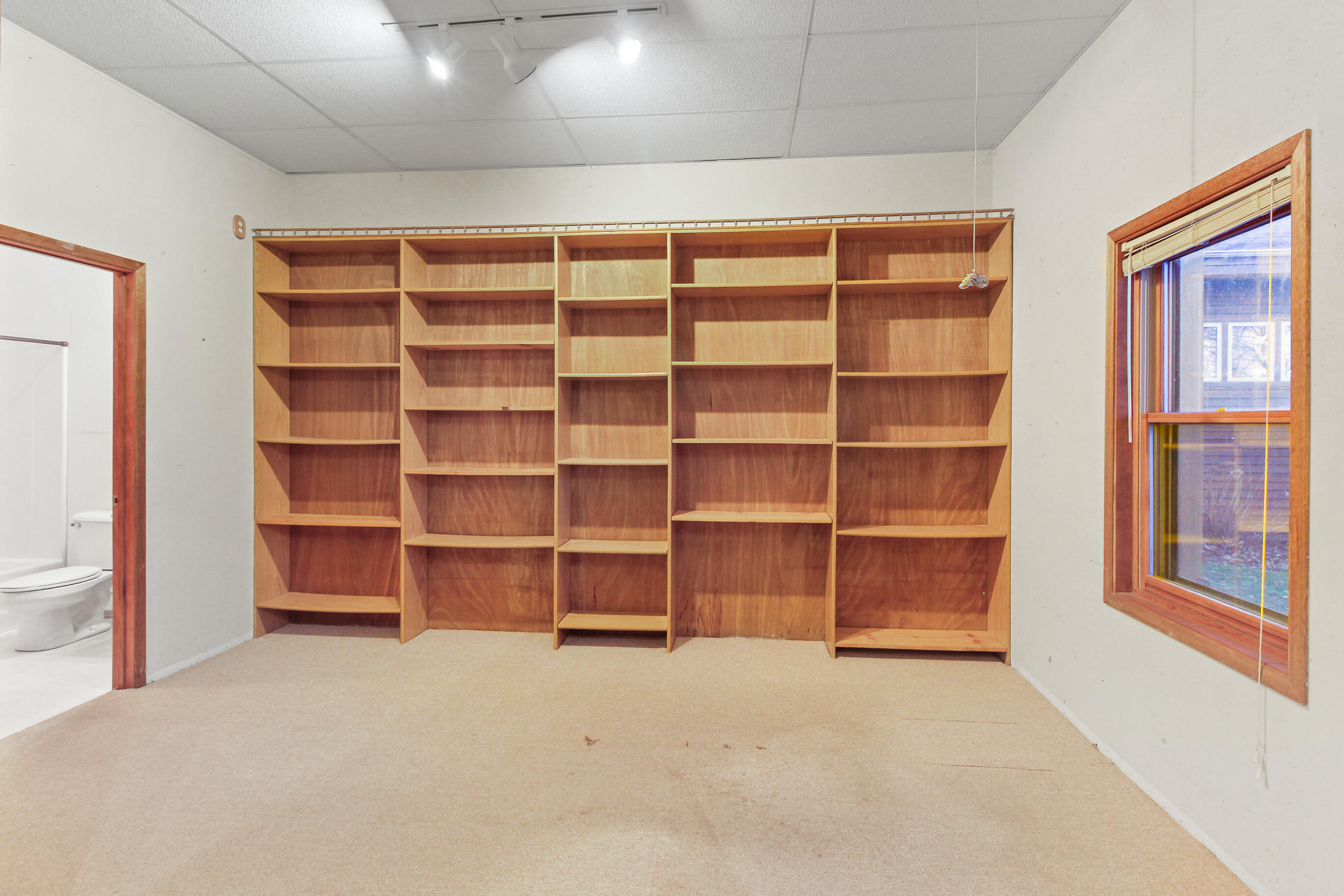 N7045 Oakwood Road Richmond, WI 53190 - Photo 55 of 69 4th Bedroom / Office