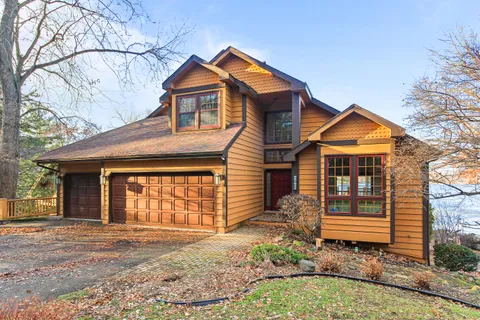 $1,395,000 | N7045 Oakwood Road, Richmond, WI 53190