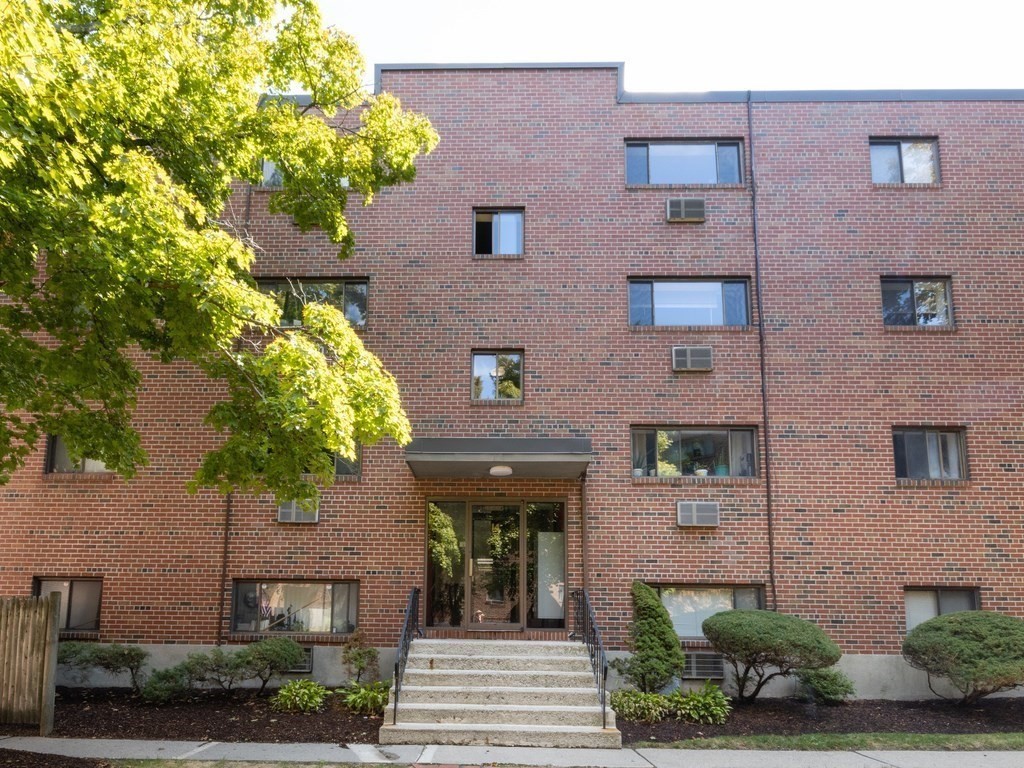 14 Riverside Street, Unit 14 Watertown, MA 02472 - Photo 1 of 23 Gallery Image 1