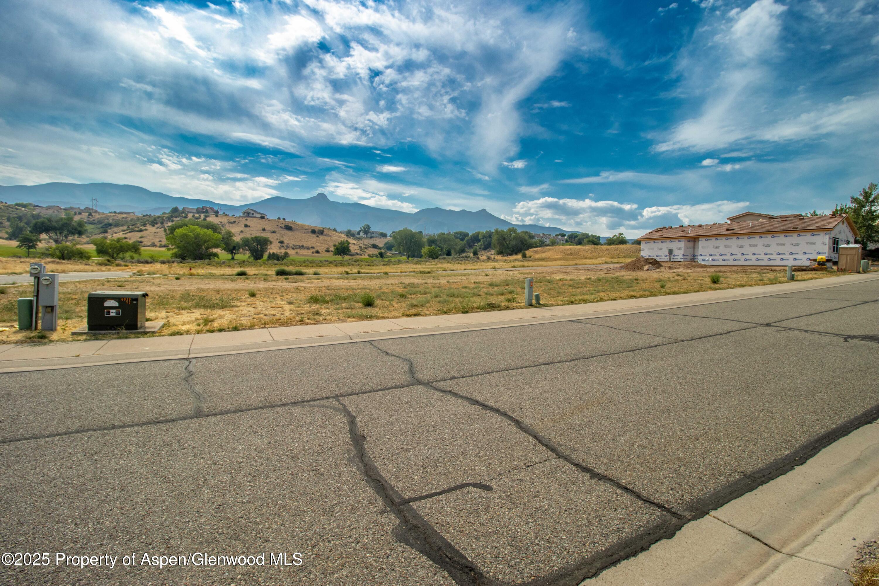 24 Hogan Circle Parachute, CO 81635 - Photo 4 of 4 a view of an ocean and beach