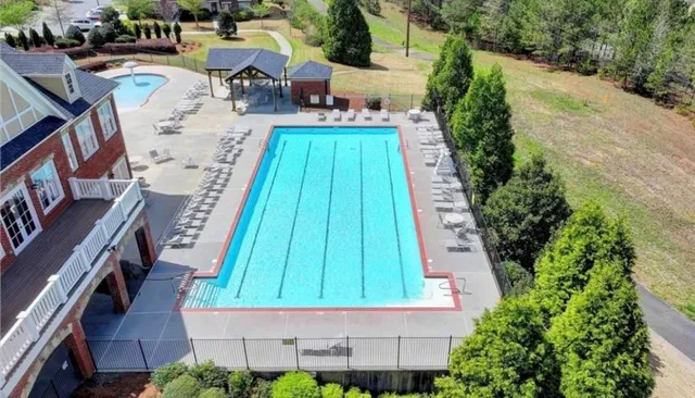 a view of an outdoor space