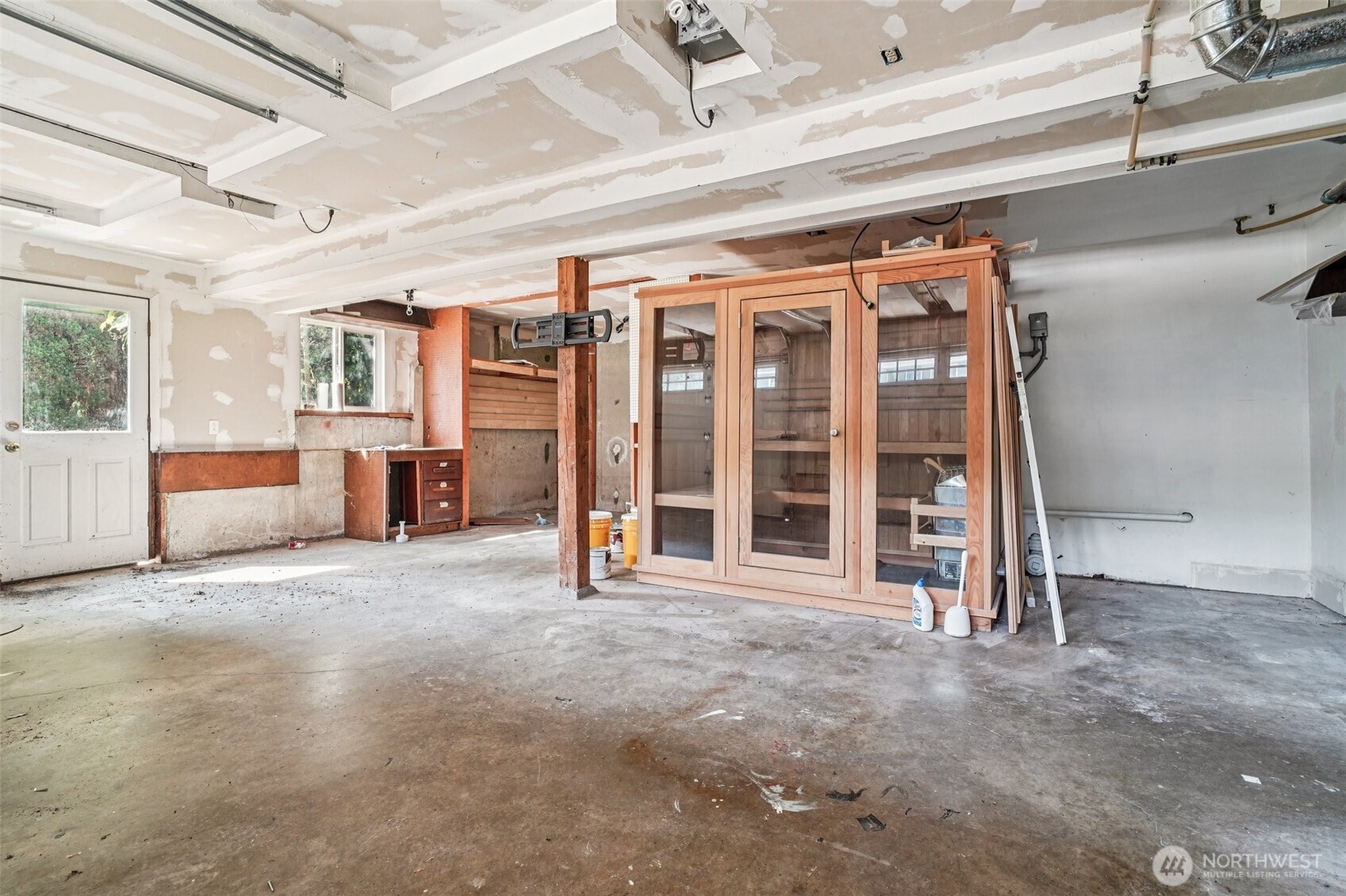 17841 4th Avenue Northwest Shoreline, WA 98177 - Photo 24 of 33 a view of livingroom with furniture