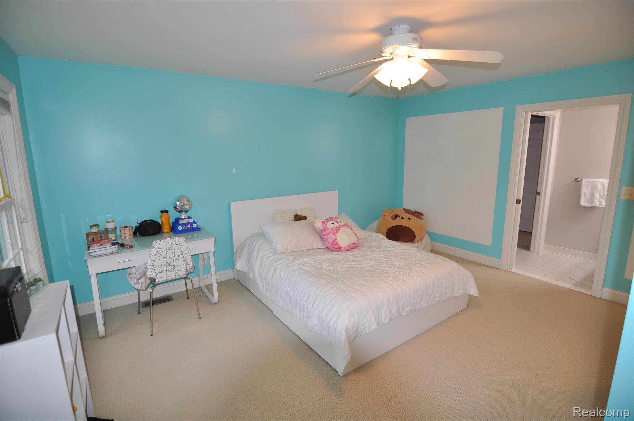 18870 Riverside Drive Franklin, MI 48025 - Photo 28 of 44 Gallery Image 28