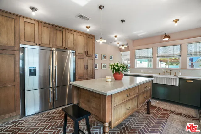 $1,550,000 | 3580 Gundry Avenue, Long Beach, CA 90807