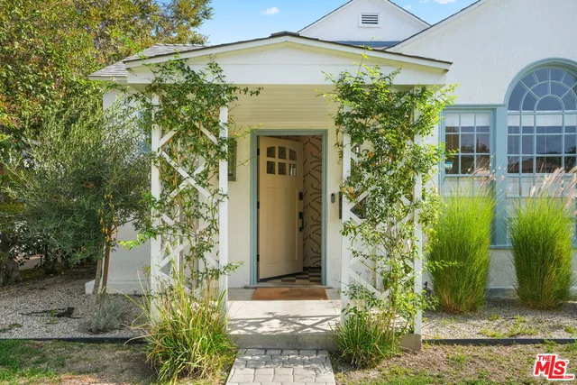 $1,550,000 | 3580 Gundry Avenue, Long Beach, CA 90807