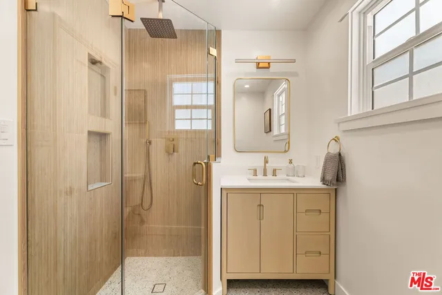 $1,550,000 | 3580 Gundry Avenue, Long Beach, CA 90807