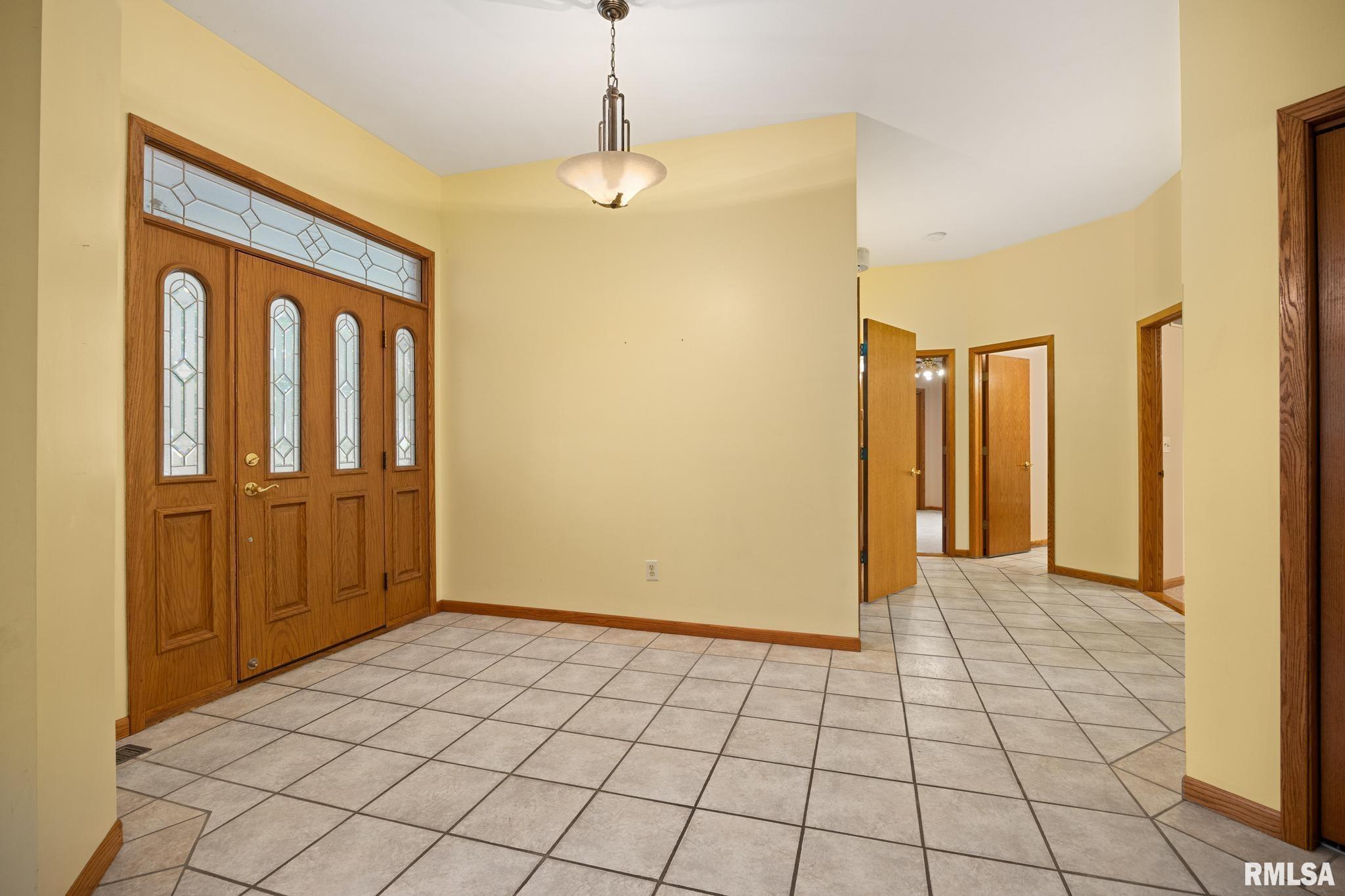 13015 North Bland Road Dunlap, IL 61525 - Photo 11 of 48 Gallery Image 11
