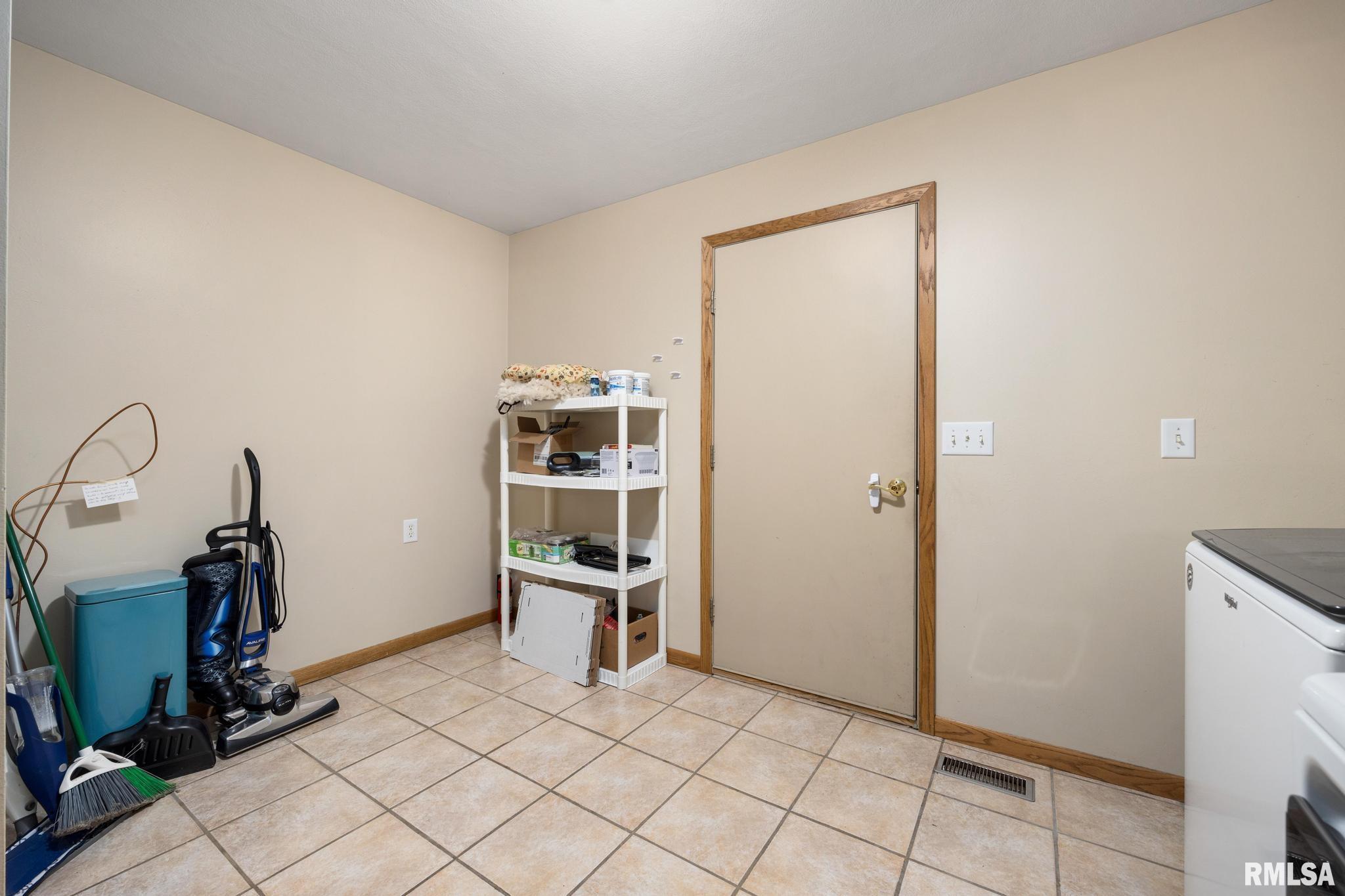 13015 North Bland Road Dunlap, IL 61525 - Photo 36 of 48 Gallery Image 36