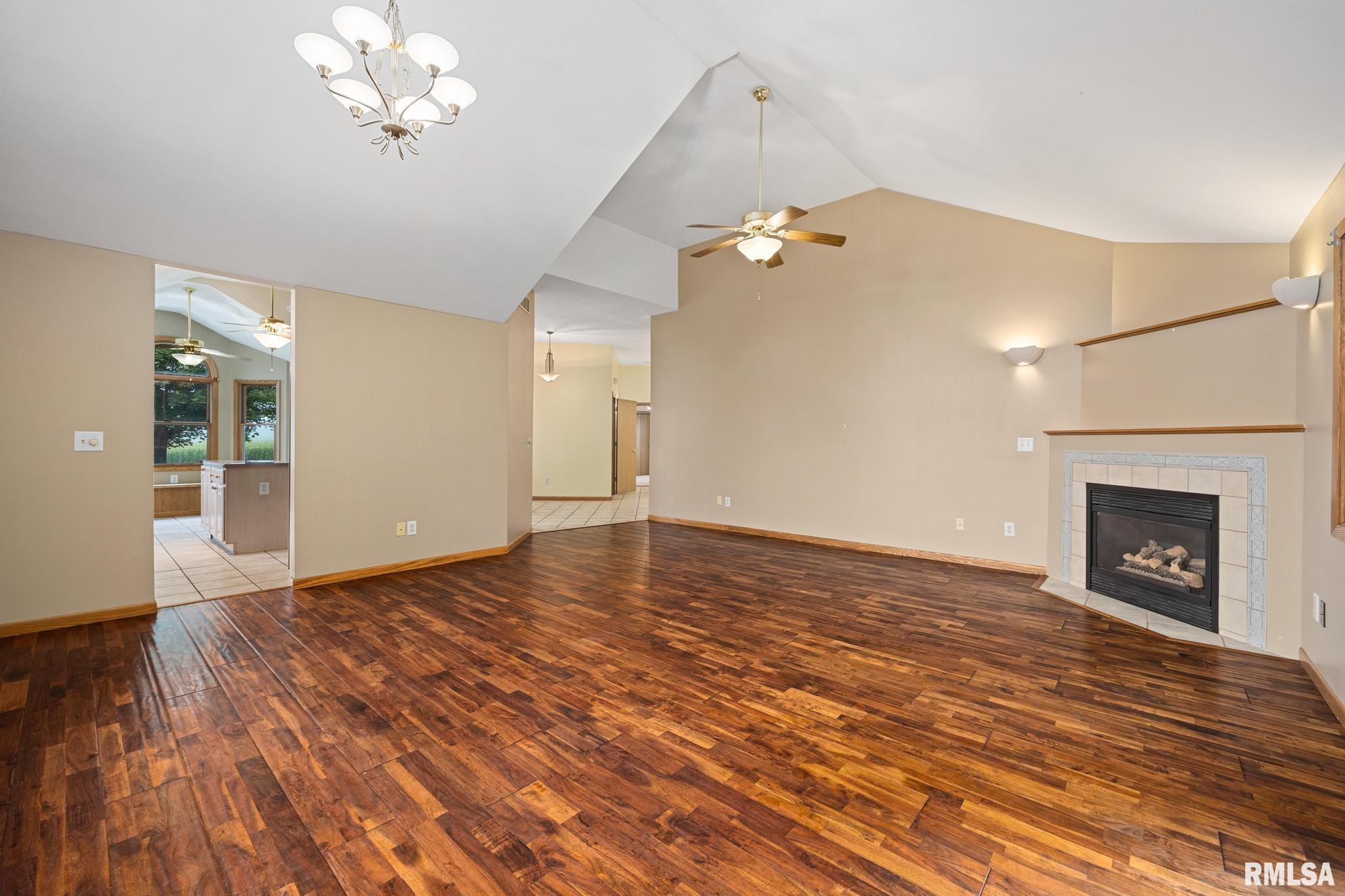 13015 North Bland Road Dunlap, IL 61525 - Photo 7 of 48 Gallery Image 7