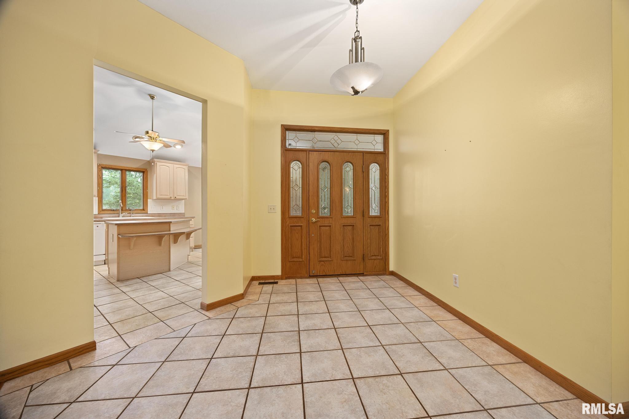 13015 North Bland Road Dunlap, IL 61525 - Photo 10 of 48 Gallery Image 10